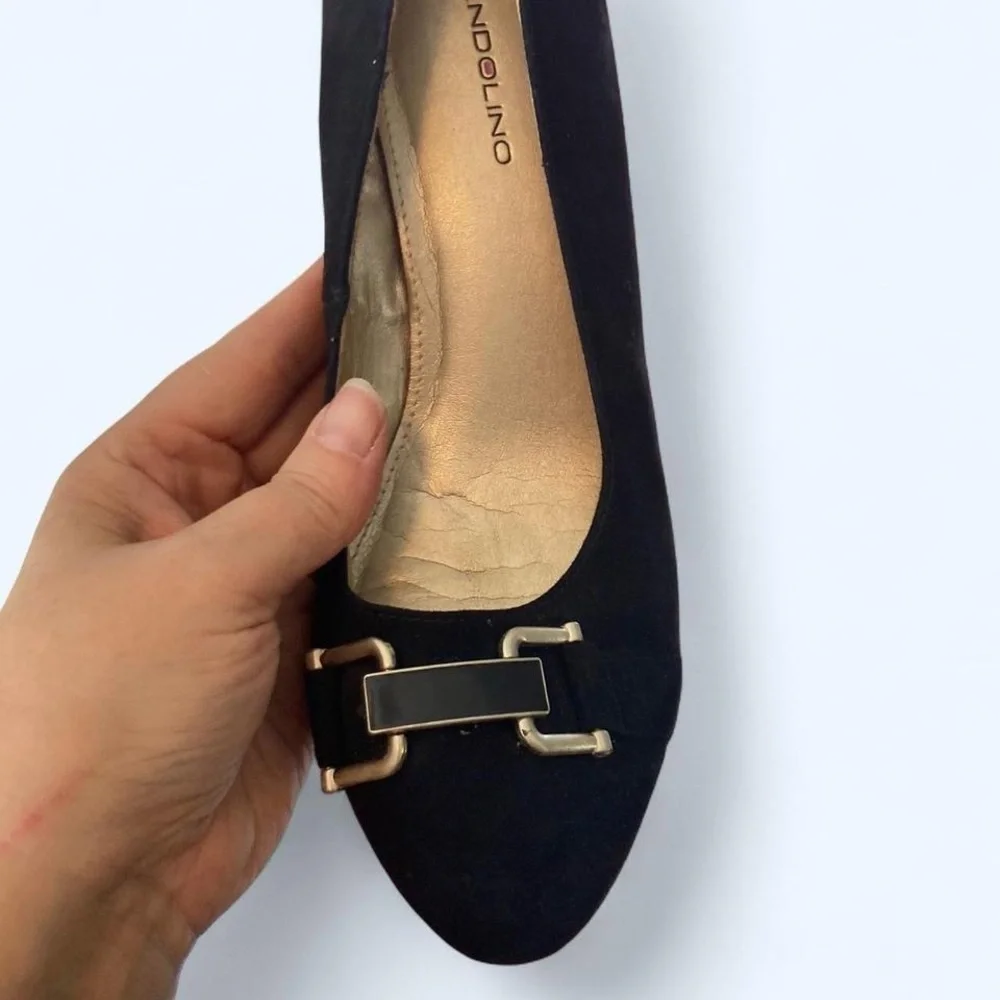 Bandolino Black Wedge Heels with Bow Detail
